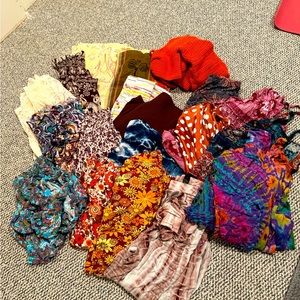 Mixed lot of hippy/bohemian clothes